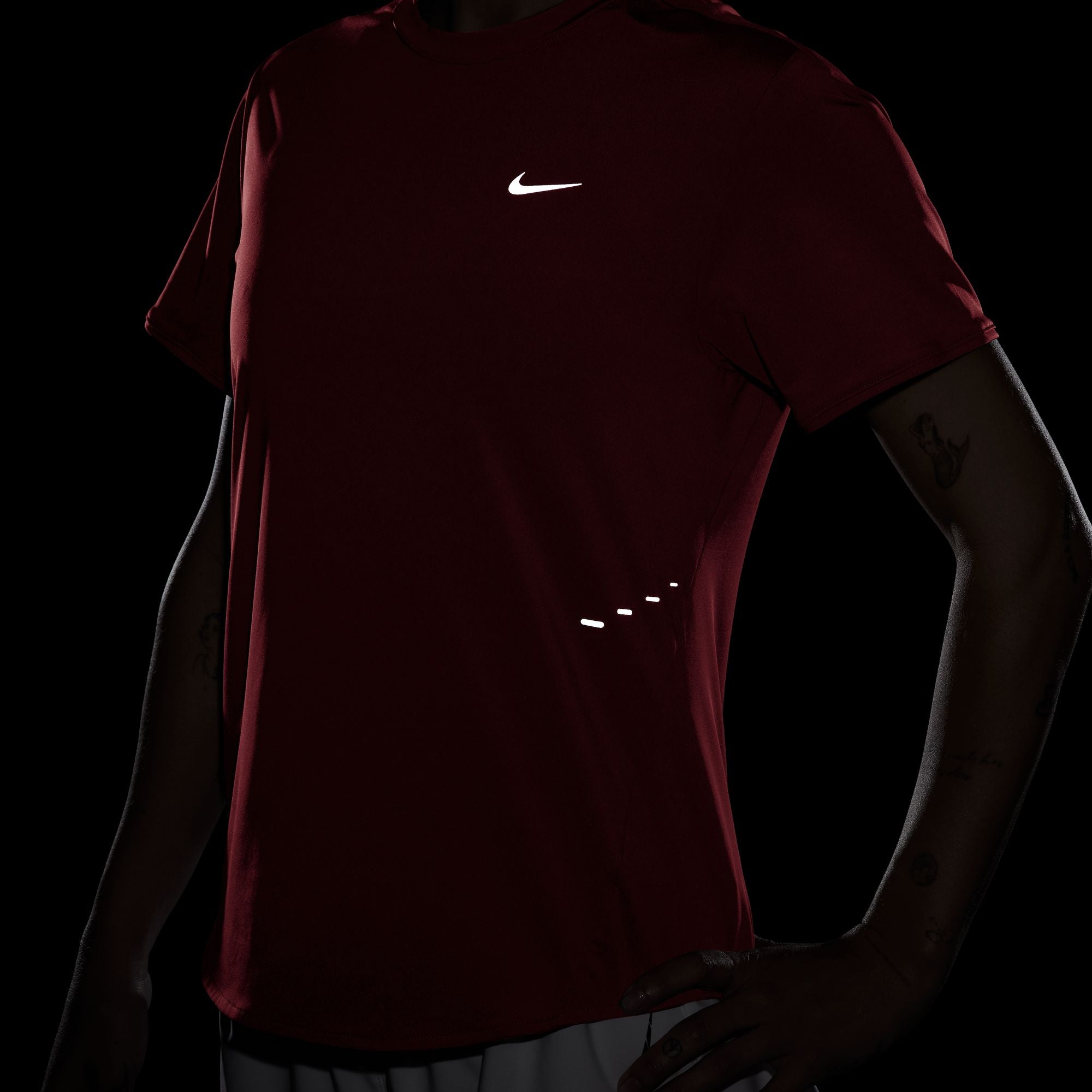 Nike Dri-FIT Aeroswift Running T-Shirt - Womens