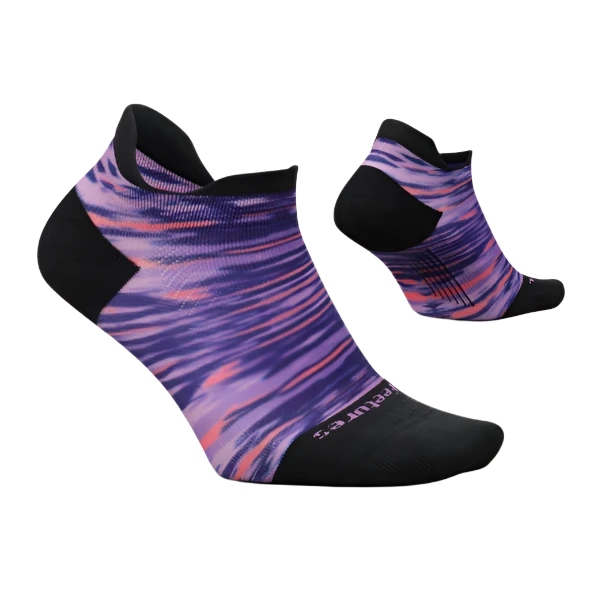 Feetures Elite Light Cushion No Show Tab Running Socks