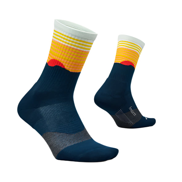 Feetures Trail Max Cushion Mini Crew Running Socks