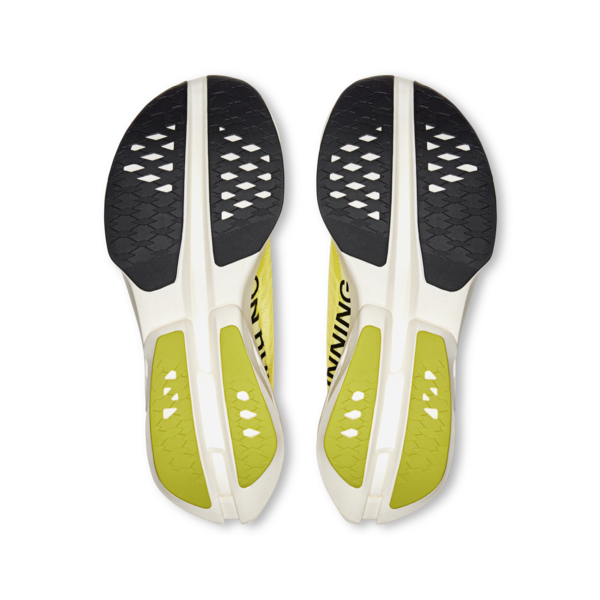 On Cloudboom Strike - Womens Racing Shoes (Width B)